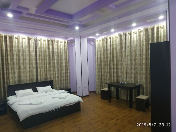 Zamona Hotel