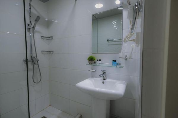 City Hotel