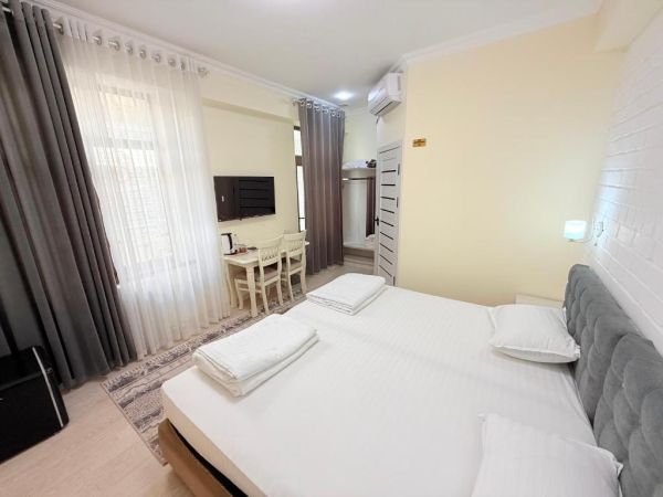 Samarkand Travel Hotel