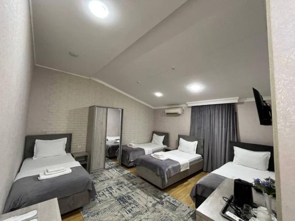 Shosh Boutique Hotel