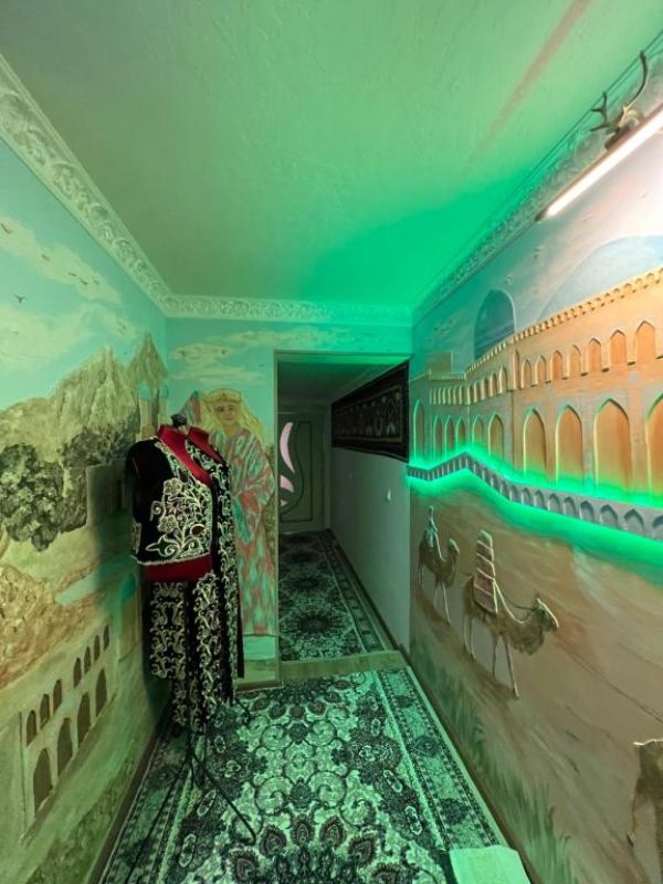 Qozi Hotel
