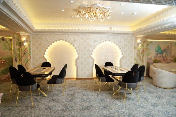 Sandhill Hotel