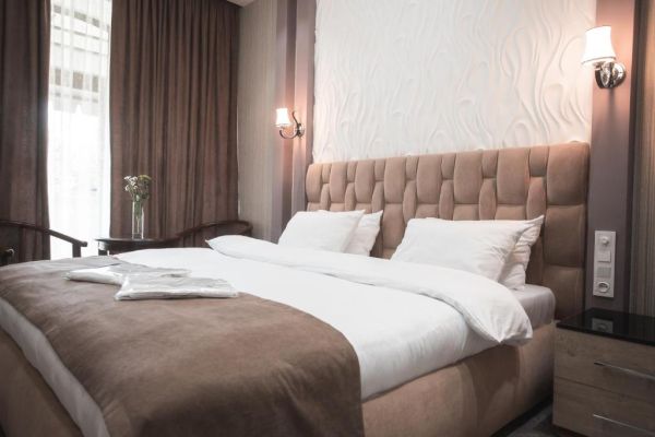 Arhan Palace Premium