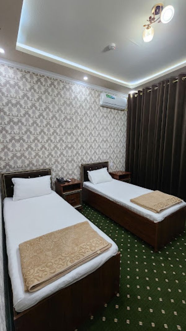Ifor Hotel
