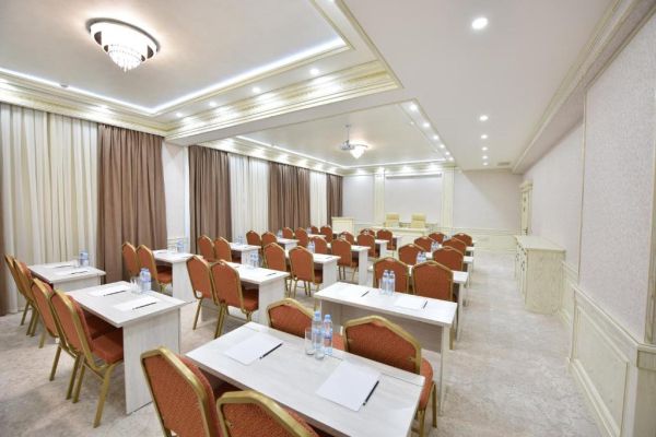 Kushbegi Plaza Hotel