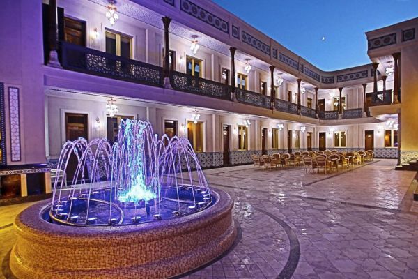 Paradise Plaza Luxury Hotel