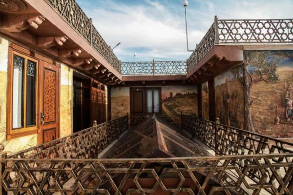 Suzangaron Boutique Hotel
