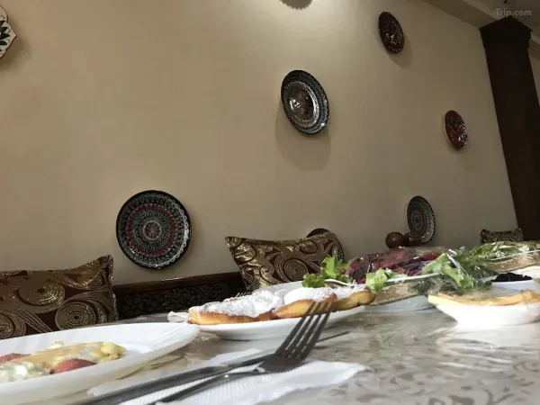 Отель Tamerlan