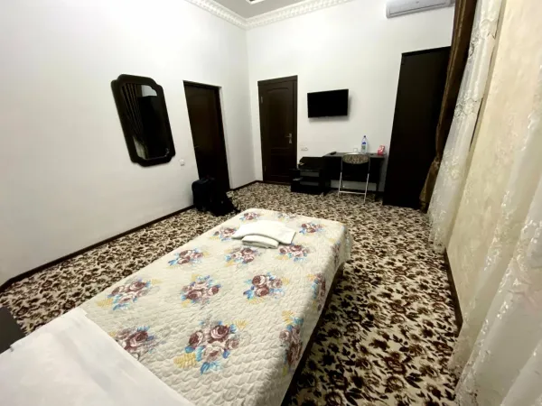 Hotel Demir