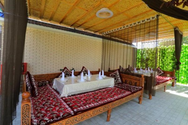 Shosh Garden Family Resort