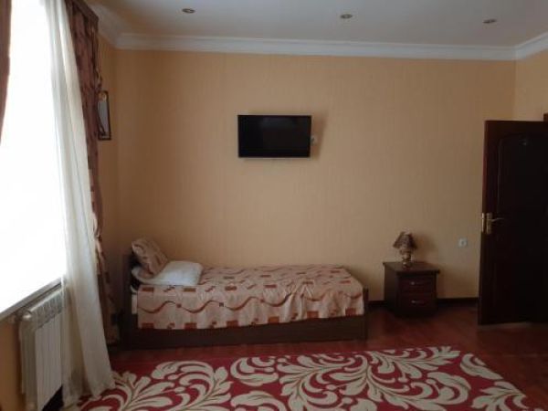 Marvarid Hotel