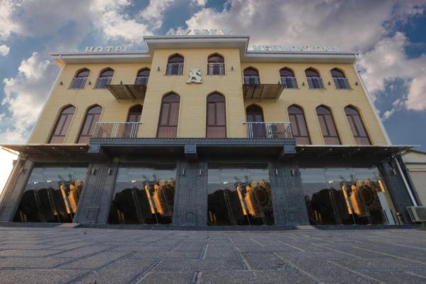 Ayni Hotel