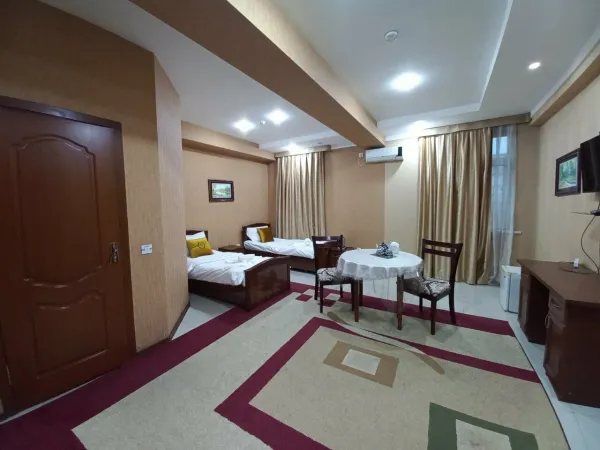 Al-Farobiy Hotel