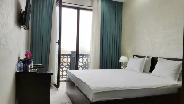 Gayrat Hoji Ota Hotel