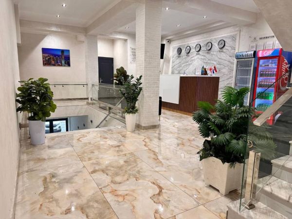 Arda Plaza