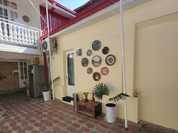 Rayhon Guest House