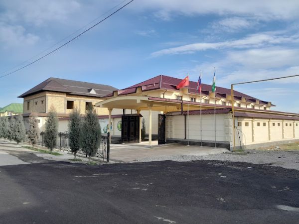 Green Apple Hotel