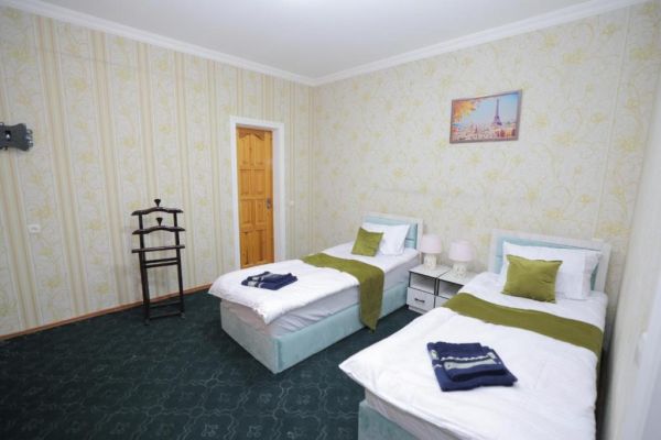 Hotel S & D Hostel