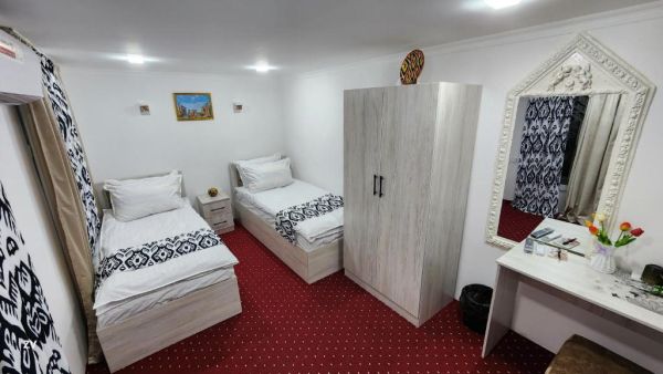 Rayhon Guest House