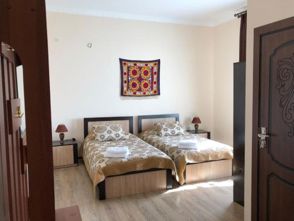 Saroy Guest house