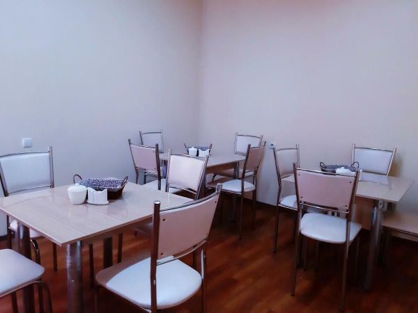 Max Hostel