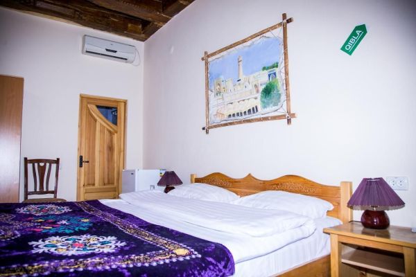 Hovli Poyon