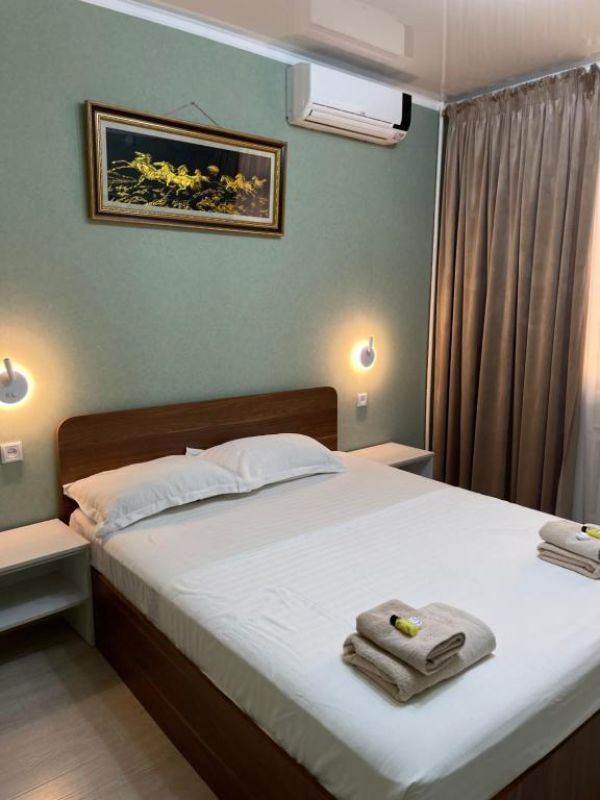 Green Hotel