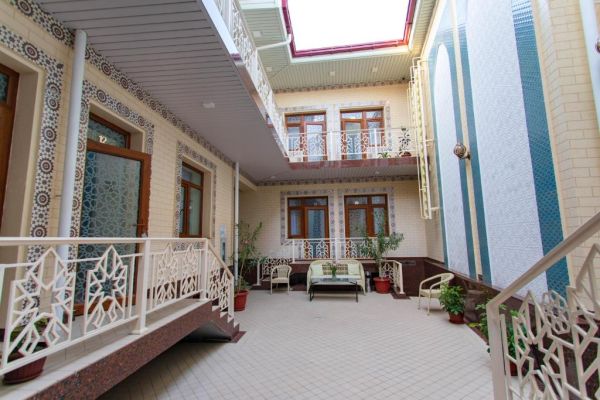 Registon Saroy Hotel