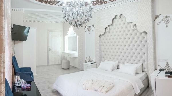 Grand Boutique Hotel