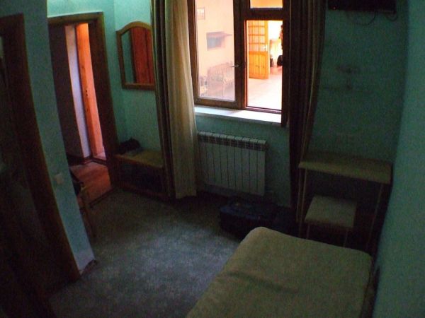 Mirza Boshi Hostel
