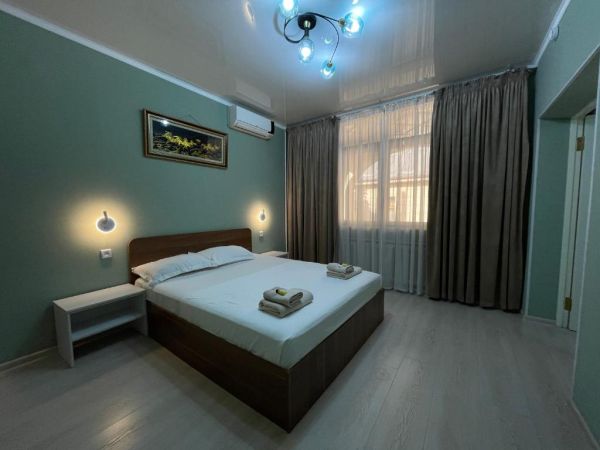 Green Hotel