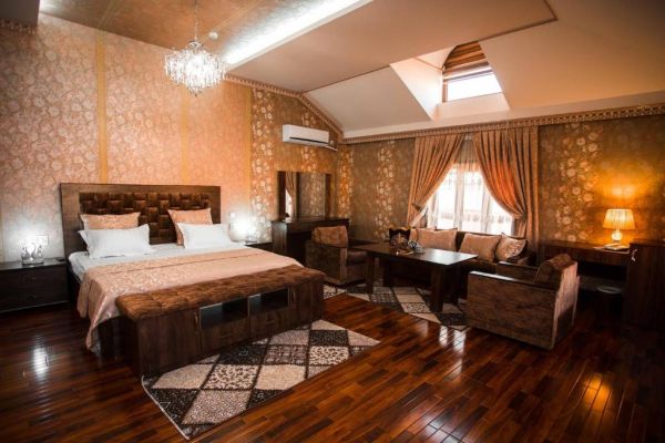 Caravan Castle Boutique Hotel