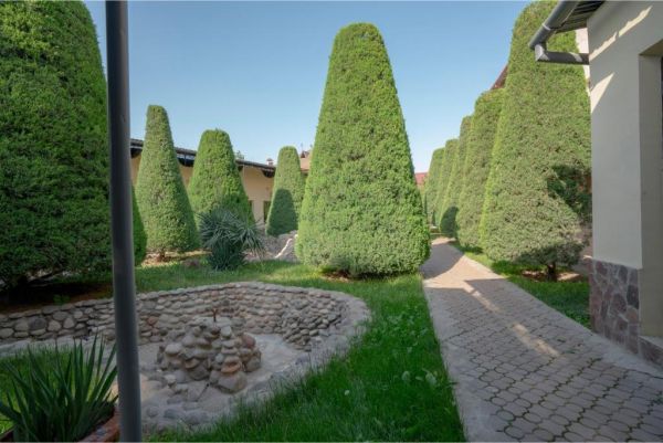 Rohat Hotel Mirobod