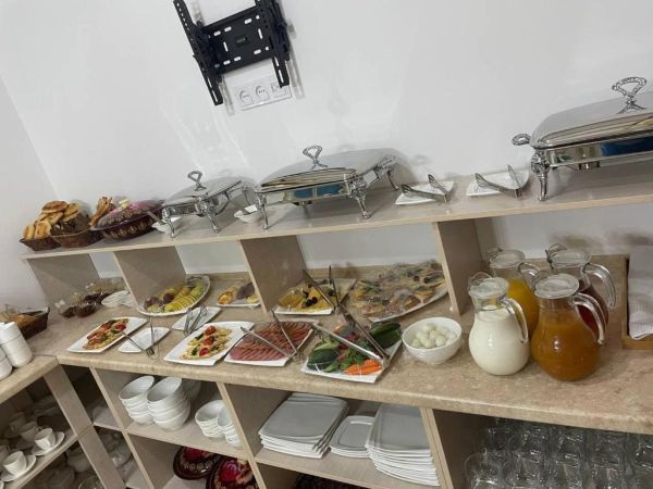 Xadijam Hotel