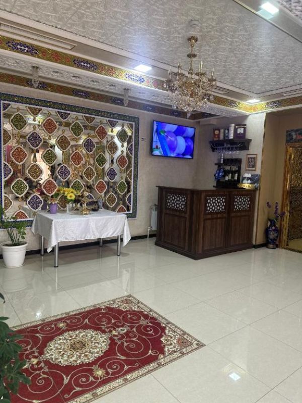 Sharq Plaza