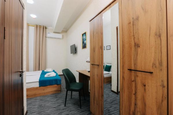 Resident Hotel