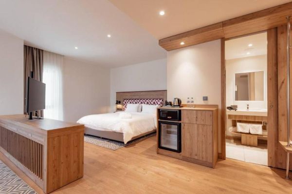 Wyndham Garden Zomin