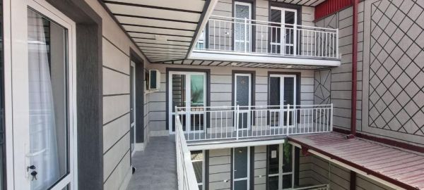 Backpackers House