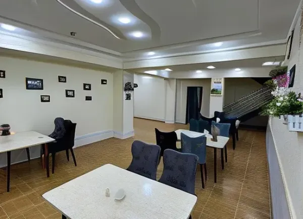 Iyman Hotel