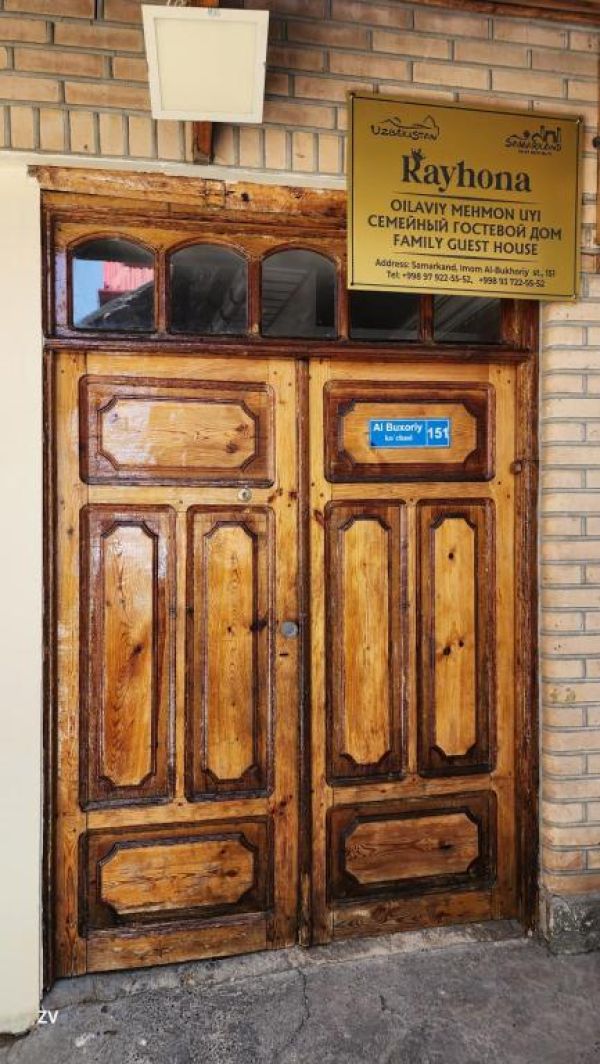 Rayhon Guest House