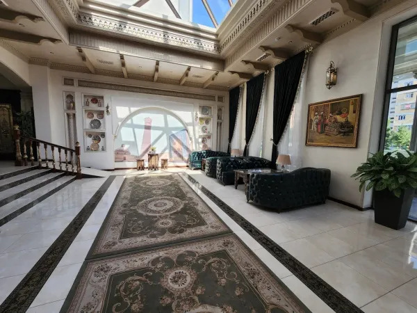 The Royal Mezbon HOTEL & SPA