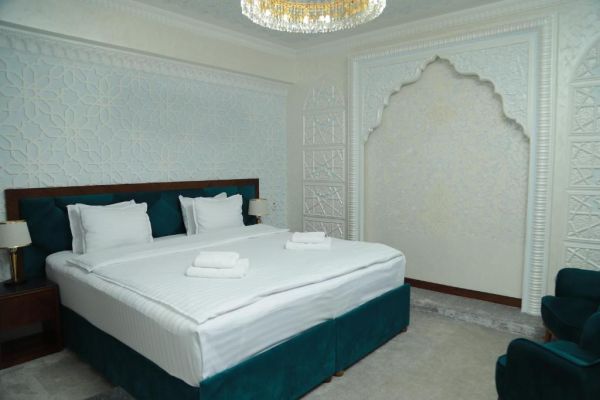 Sandhill Hotel