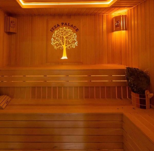 Izza Palace Hotel