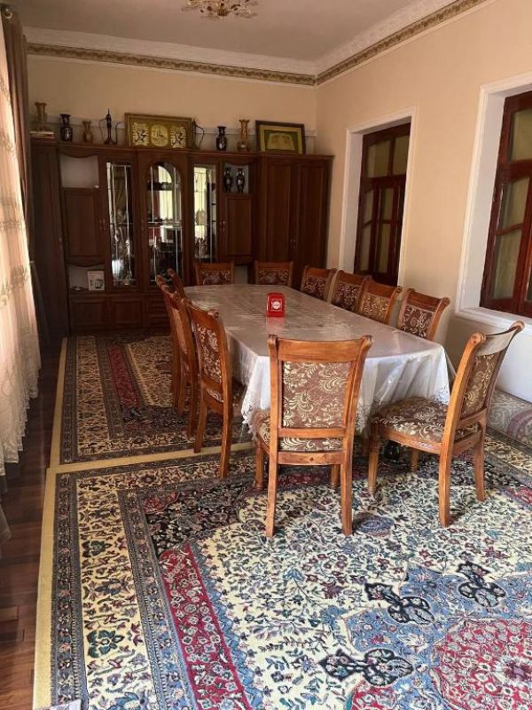 ZARIN Guest House B&B