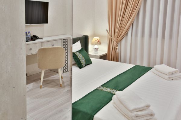 Asian Plaza Hotel