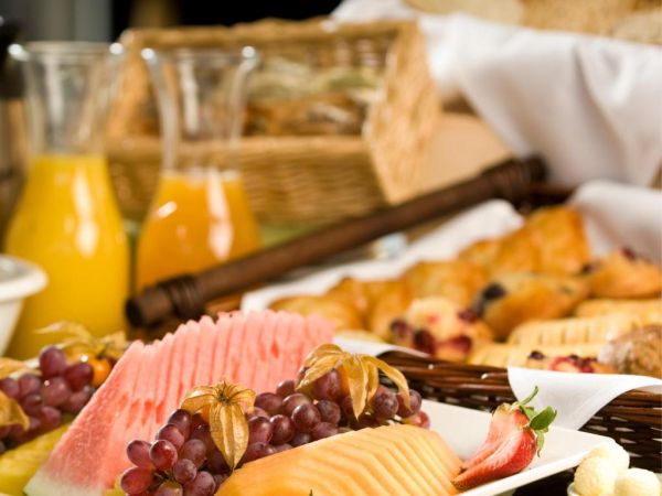 Shamsan Airport Hotel