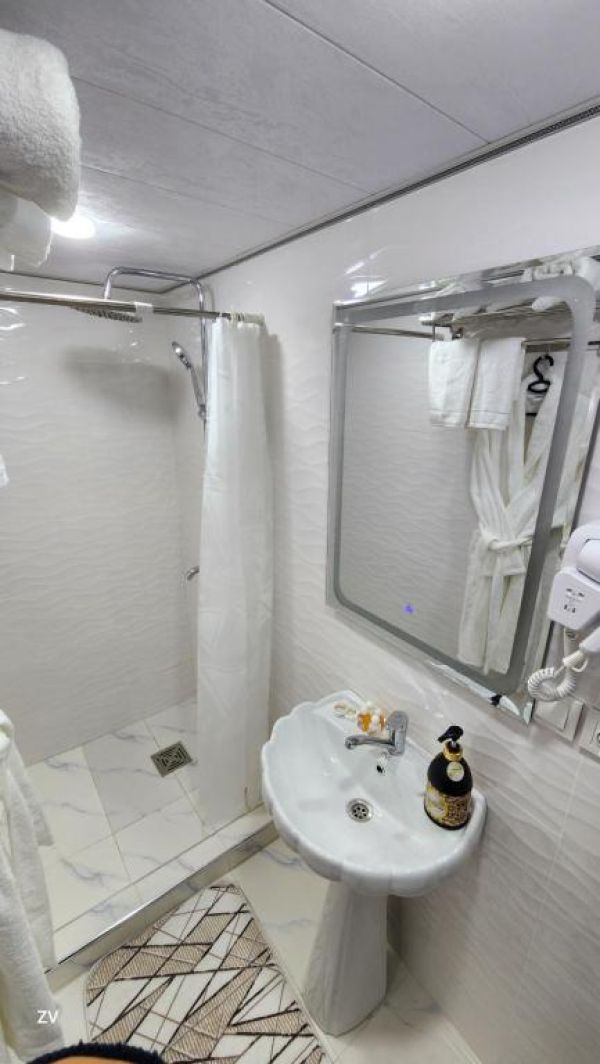 Rayhon Guest House