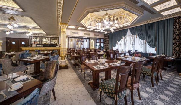 The Manor Hotel