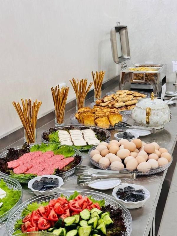 Afsona Hotel