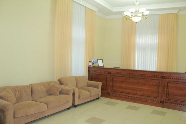 Diamond Plaza Hotel